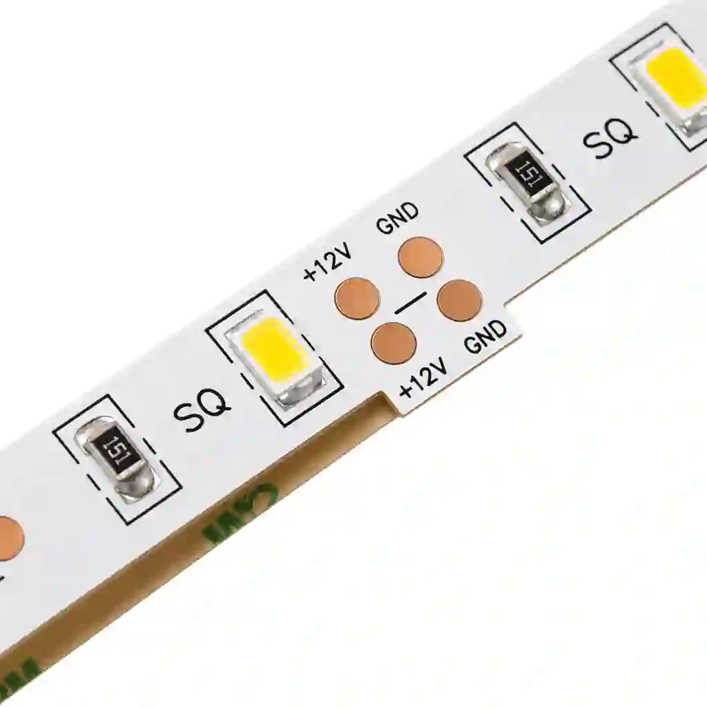 Detail LED pásku 12V IP20 se samolepicí páskou 3M